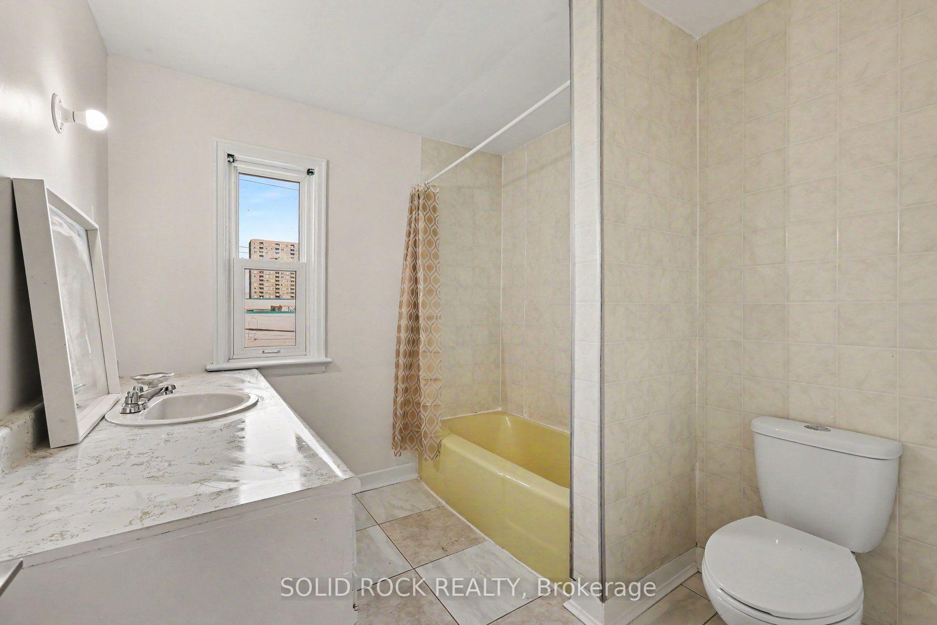 Photo 16 of 667 Alesther Street, Ottawa, Overbrook/Castle Heights — HOMEH