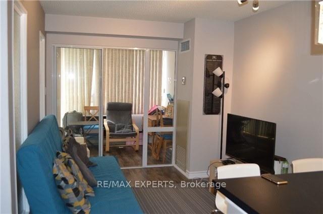 Photo 6 of Unit 605, 717 Bay Street, Toronto, Bay Street Corridor — HOMEH