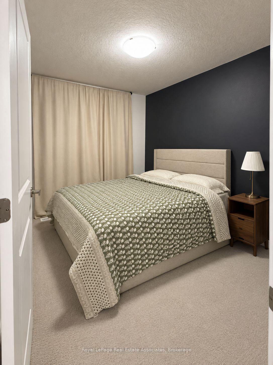 Photo 11 of Unit 17, 120 Court Drive, Brant, Paris — HOMEH