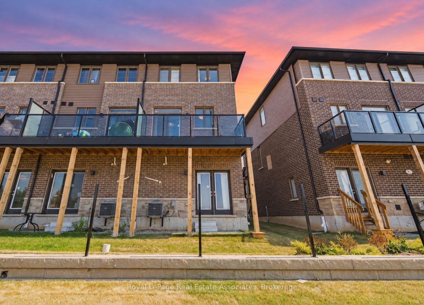 Photo 14 of Unit 17, 120 Court Drive, Brant, Paris — HOMEH