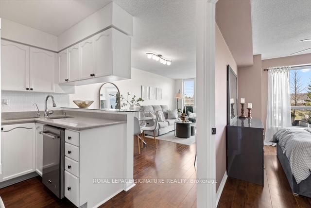 Photo 4 of Unit 207, 1150 Parkwest Place, Mississauga, Lakeview — HOMEH