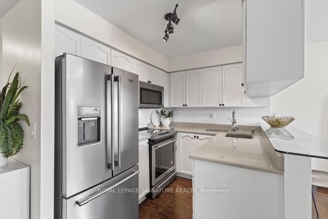 Photo 5 of Unit 207, 1150 Parkwest Place, Mississauga, Lakeview — HOMEH