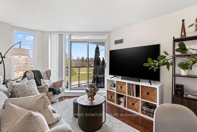 Photo 9 of Unit 207, 1150 Parkwest Place, Mississauga, Lakeview — HOMEH