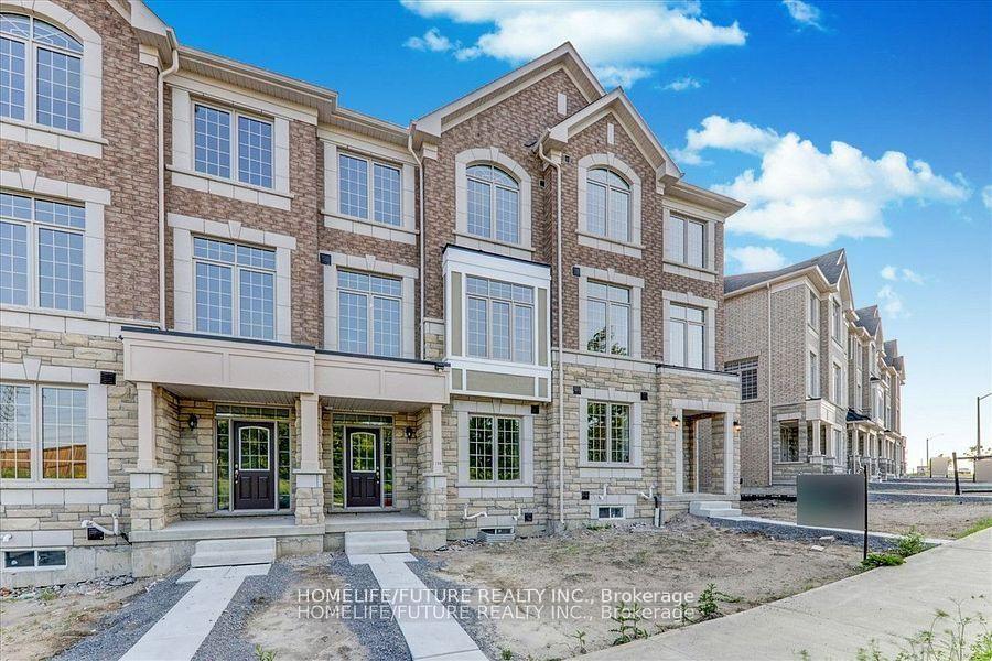 Photo 3 of 299 Kirkham Drive, Markham, Cedarwood — HOMEH