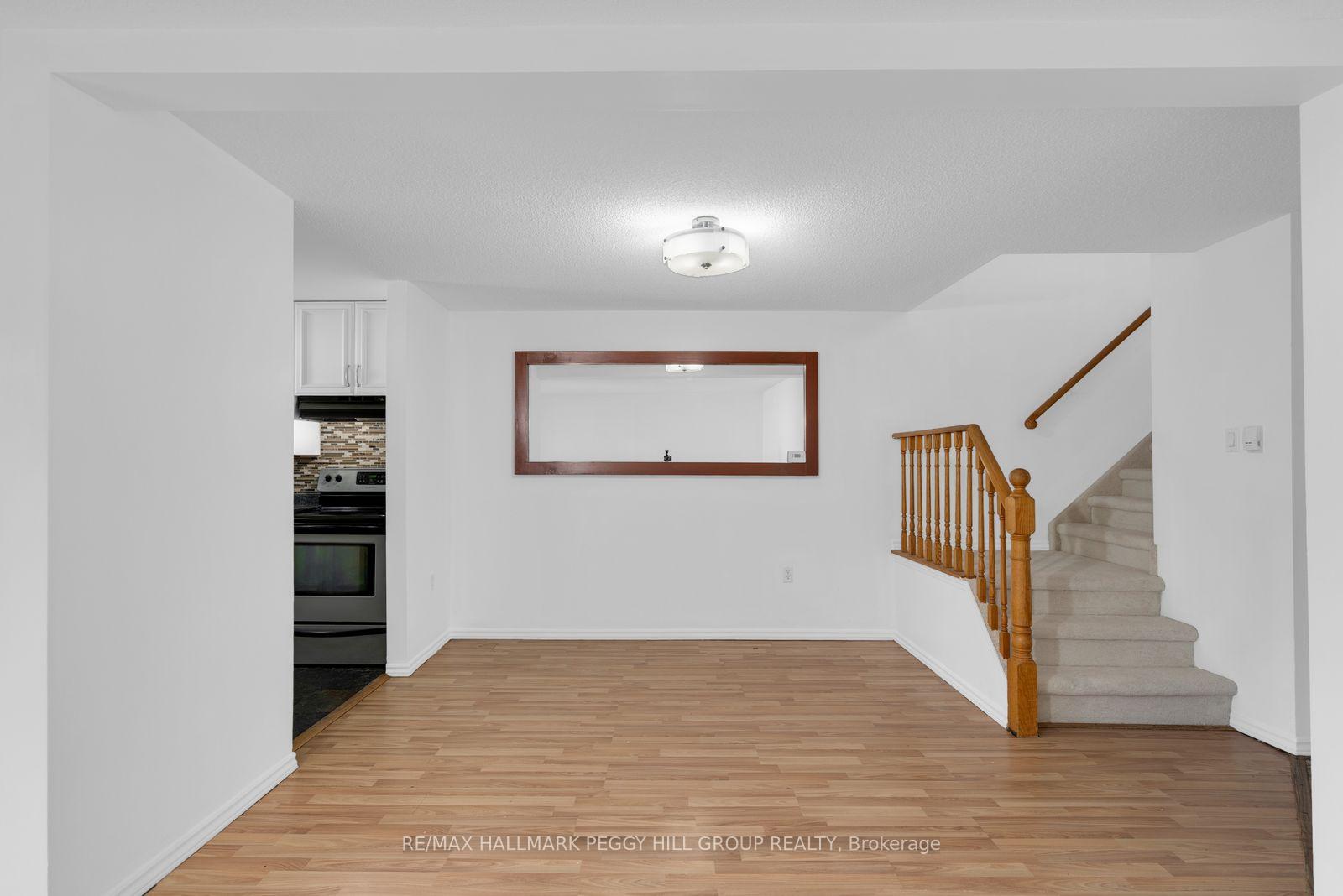 Photo 7 of 30 Golfdale Road, Barrie, Sunnidale — HOMEH