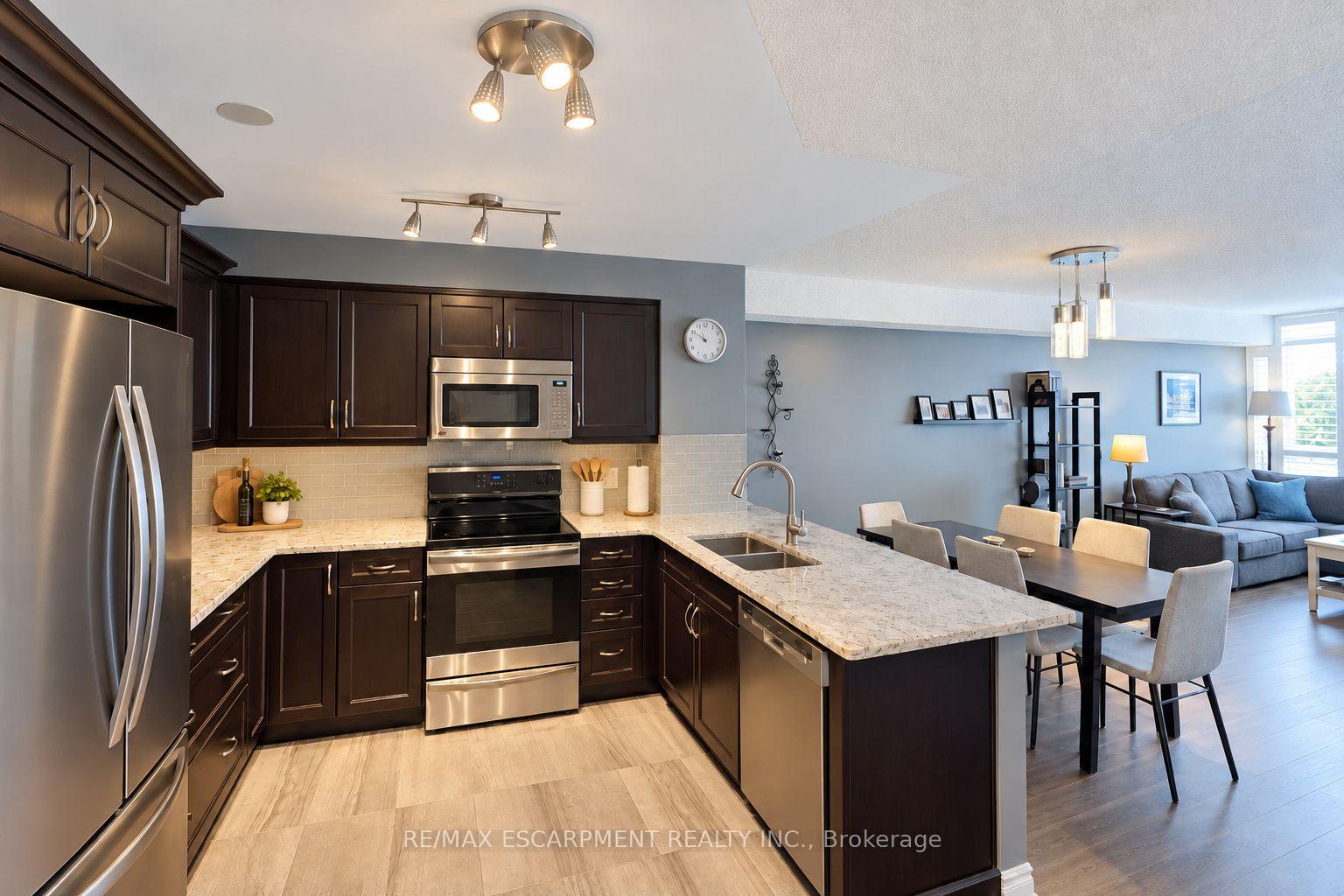 Photo 9 of Unit 503, 1276 Maple Crossing Boulevard, Burlington, Brant — HOMEH
