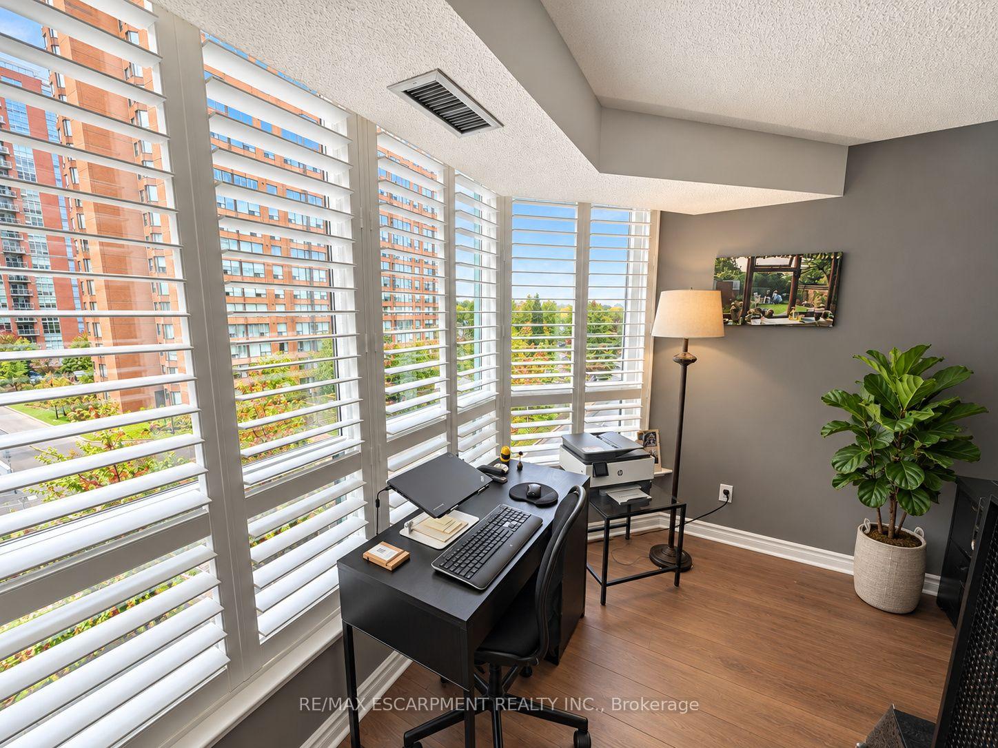 Photo 14 of Unit 503, 1276 Maple Crossing Boulevard, Burlington, Brant — HOMEH