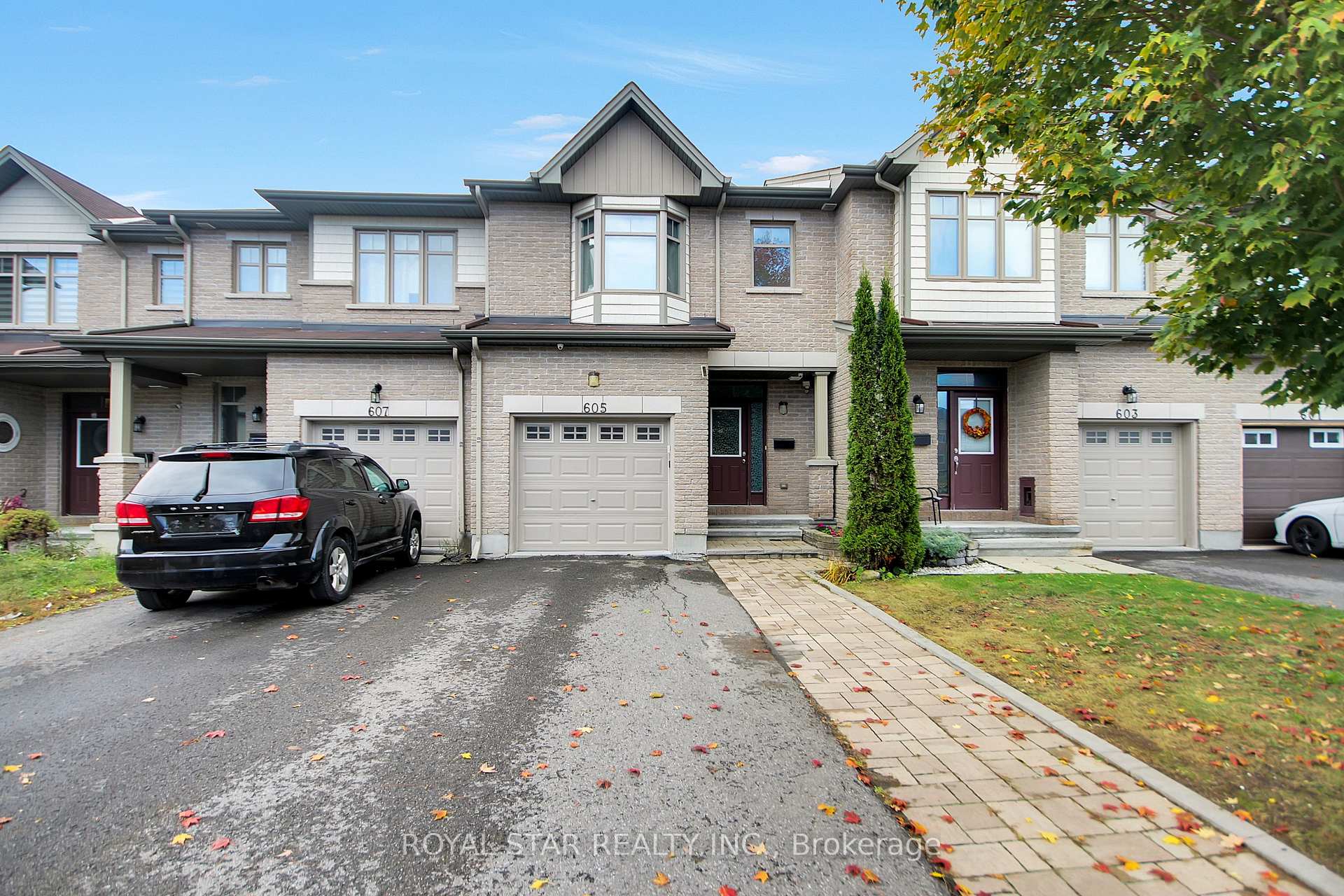 Photo of 605 Sunburst Street S