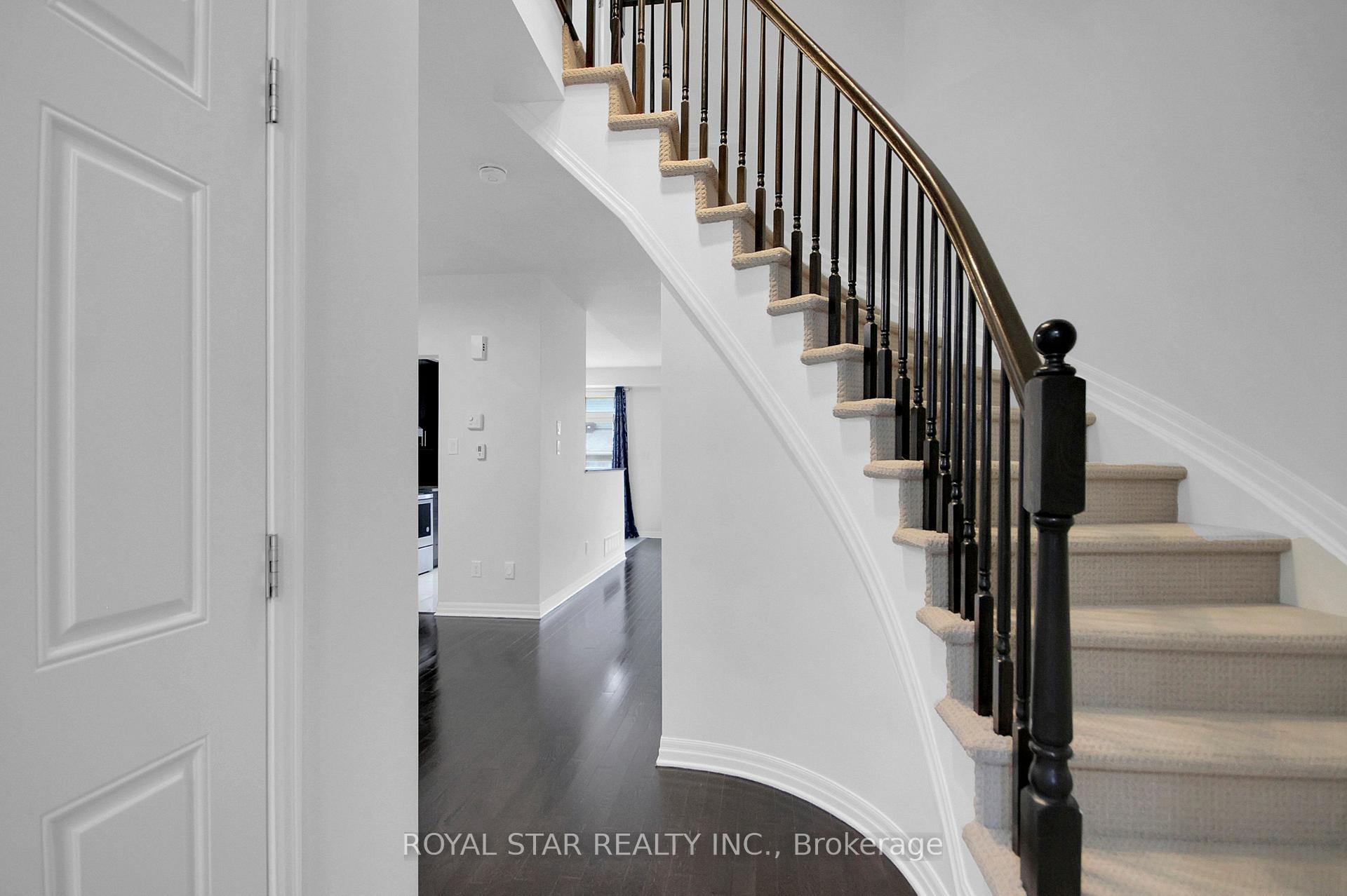 Photo 8 of 605 Sunburst Street, Ottawa, Leitrim — HOMEH