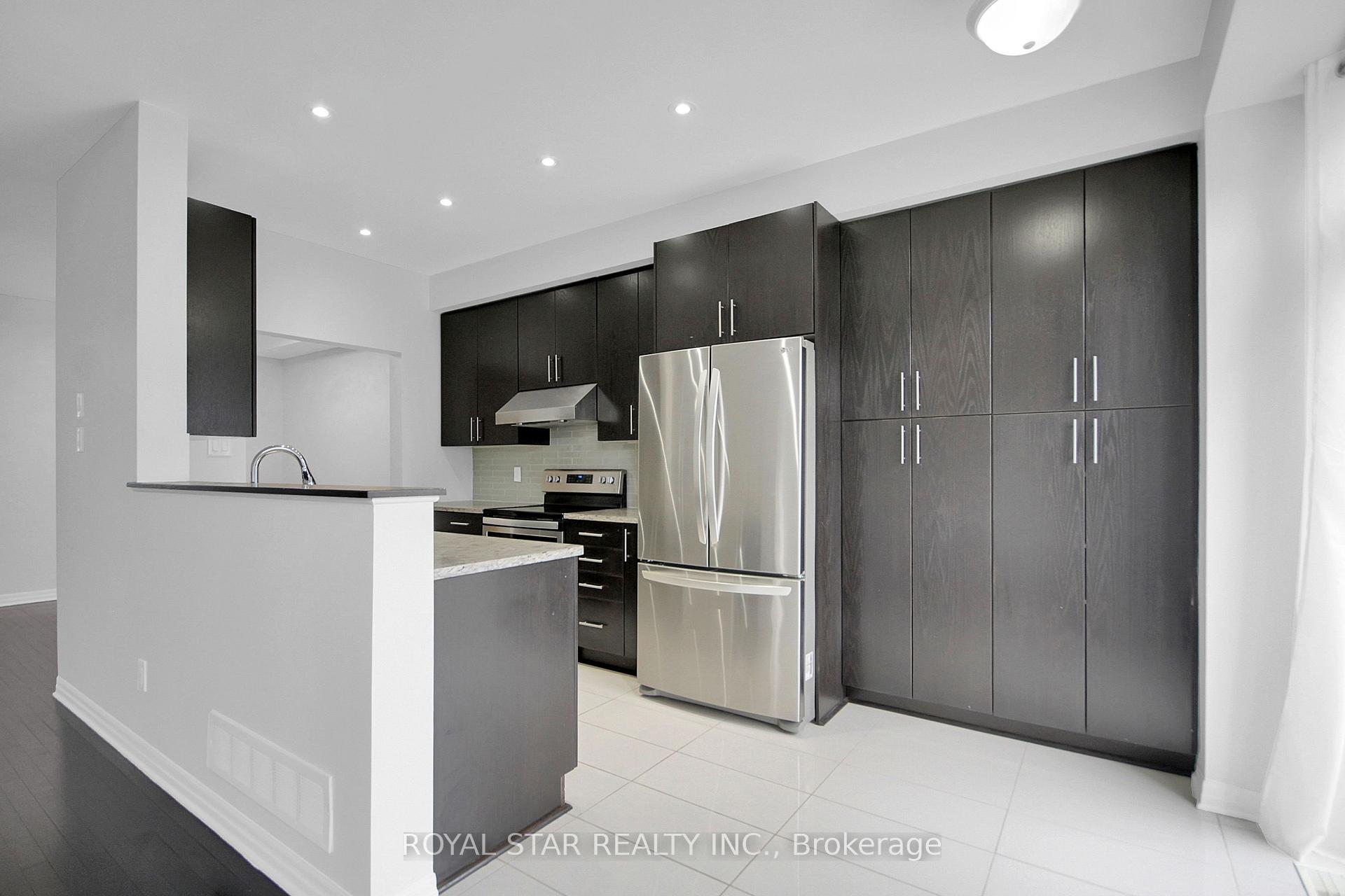 Photo 15 of 605 Sunburst Street, Ottawa, Leitrim — HOMEH