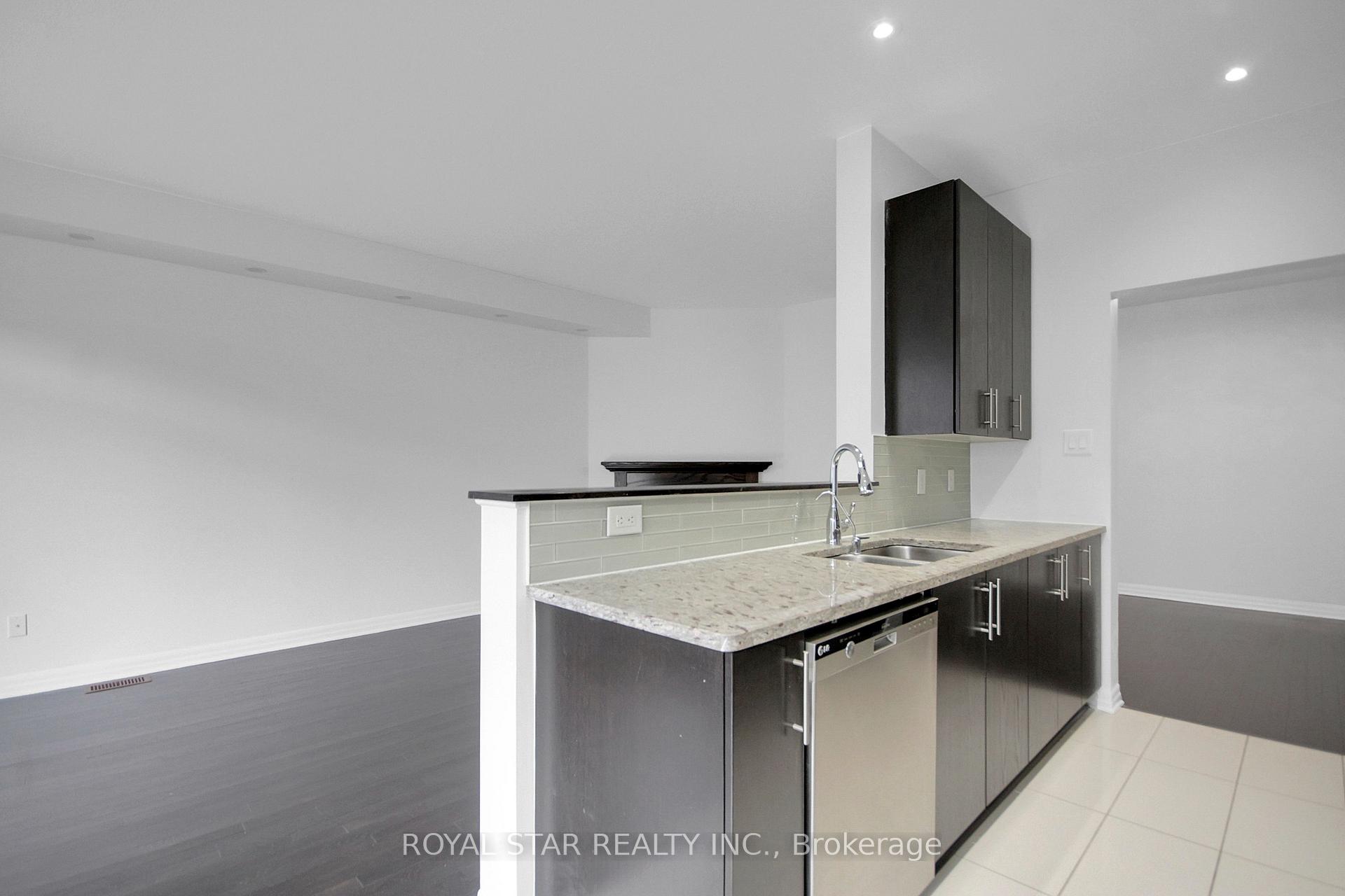 Photo 17 of 605 Sunburst Street, Ottawa, Leitrim — HOMEH