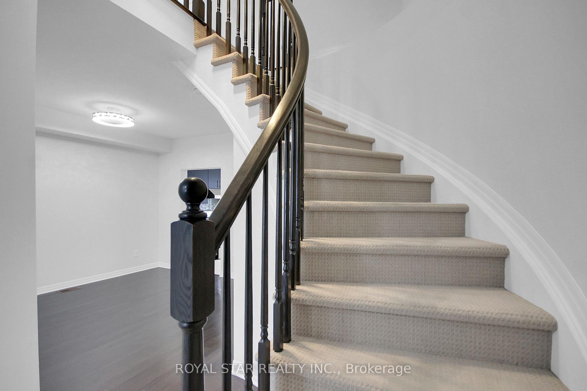 Photo 25 of 605 Sunburst Street, Ottawa, Leitrim — HOMEH
