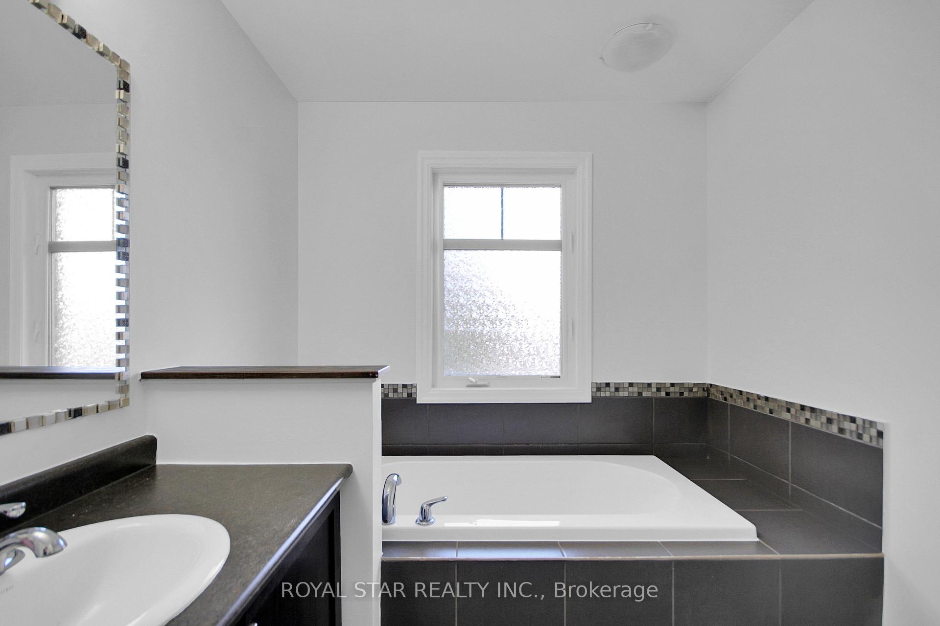 Photo 33 of 605 Sunburst Street, Ottawa, Leitrim — HOMEH