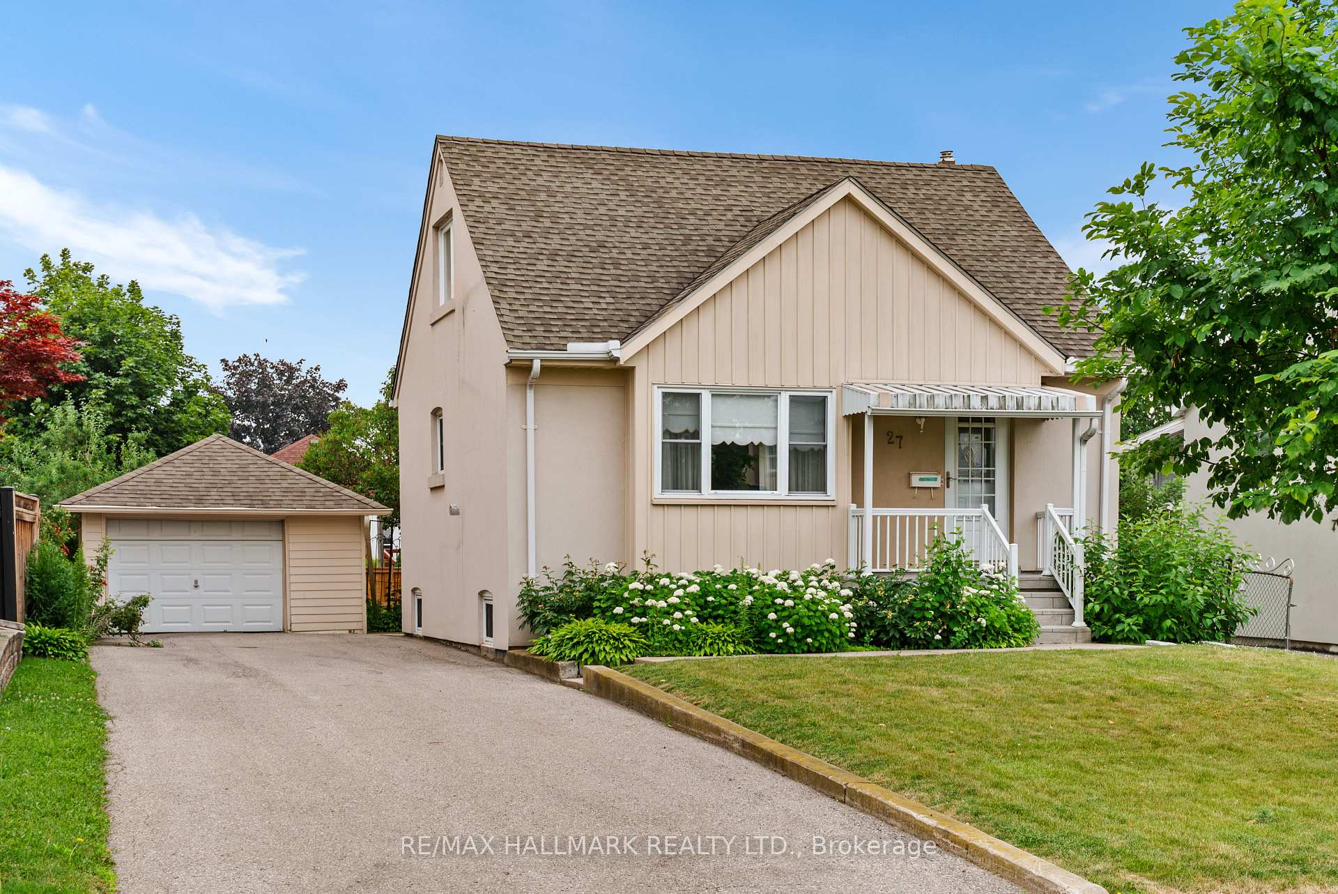 Photo 1 of 27 Sunray Crescent, North York, Downsview-Roding-CFB — HOMEH