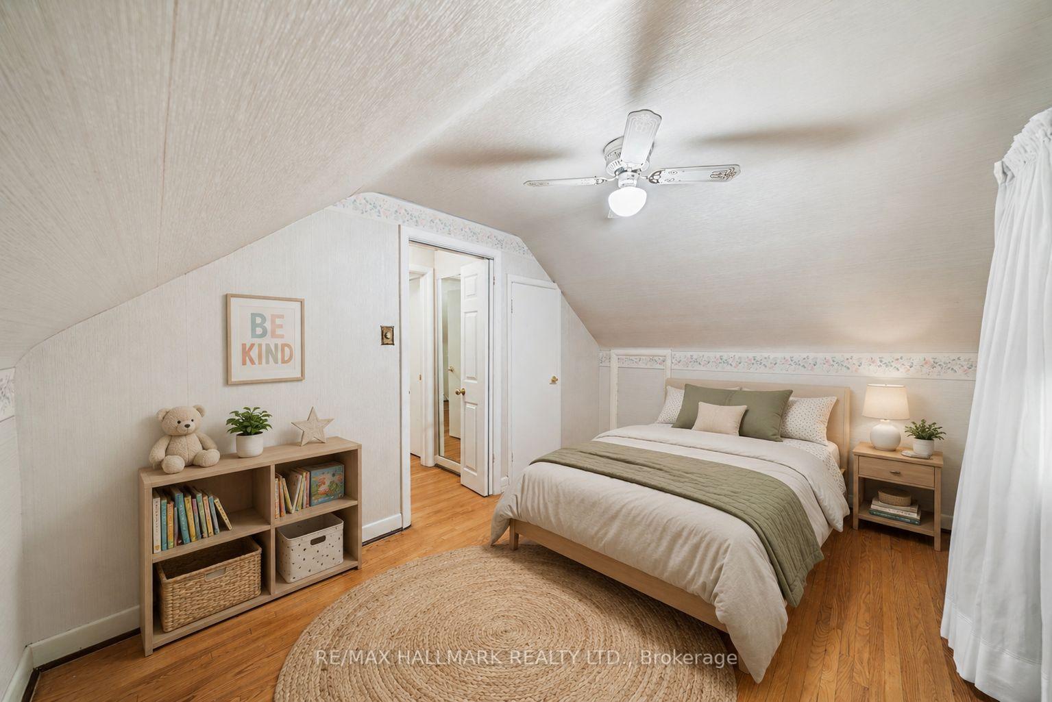 Photo 23 of 27 Sunray Crescent, North York, Downsview-Roding-CFB — HOMEH
