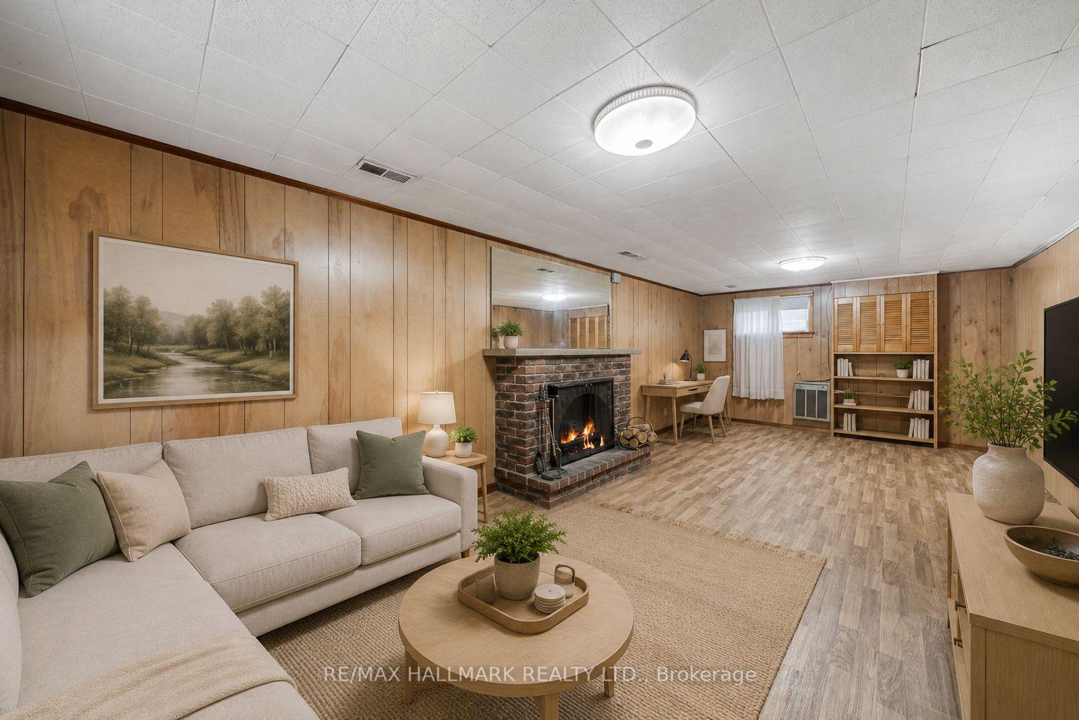 Photo 26 of 27 Sunray Crescent, North York, Downsview-Roding-CFB — HOMEH