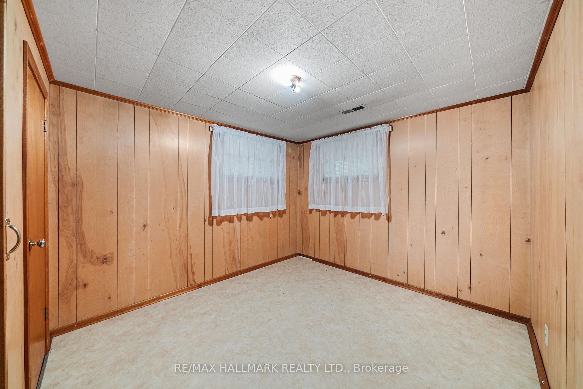 Photo 31 of 27 Sunray Crescent, North York, Downsview-Roding-CFB — HOMEH