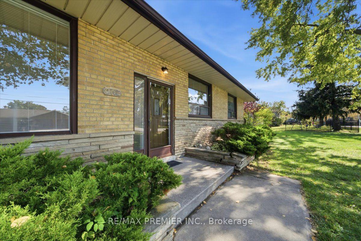 Photo 9 of 1 Gram Street, Vaughan, Maple — HOMEH