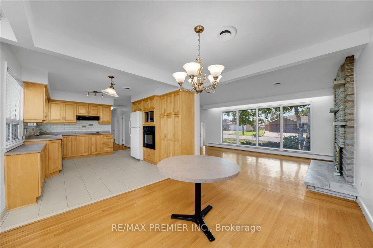 Photo 16 of 1 Gram Street, Vaughan, Maple — HOMEH