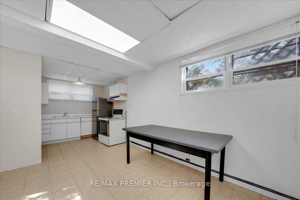 Photo 28 of 1 Gram Street, Vaughan, Maple — HOMEH