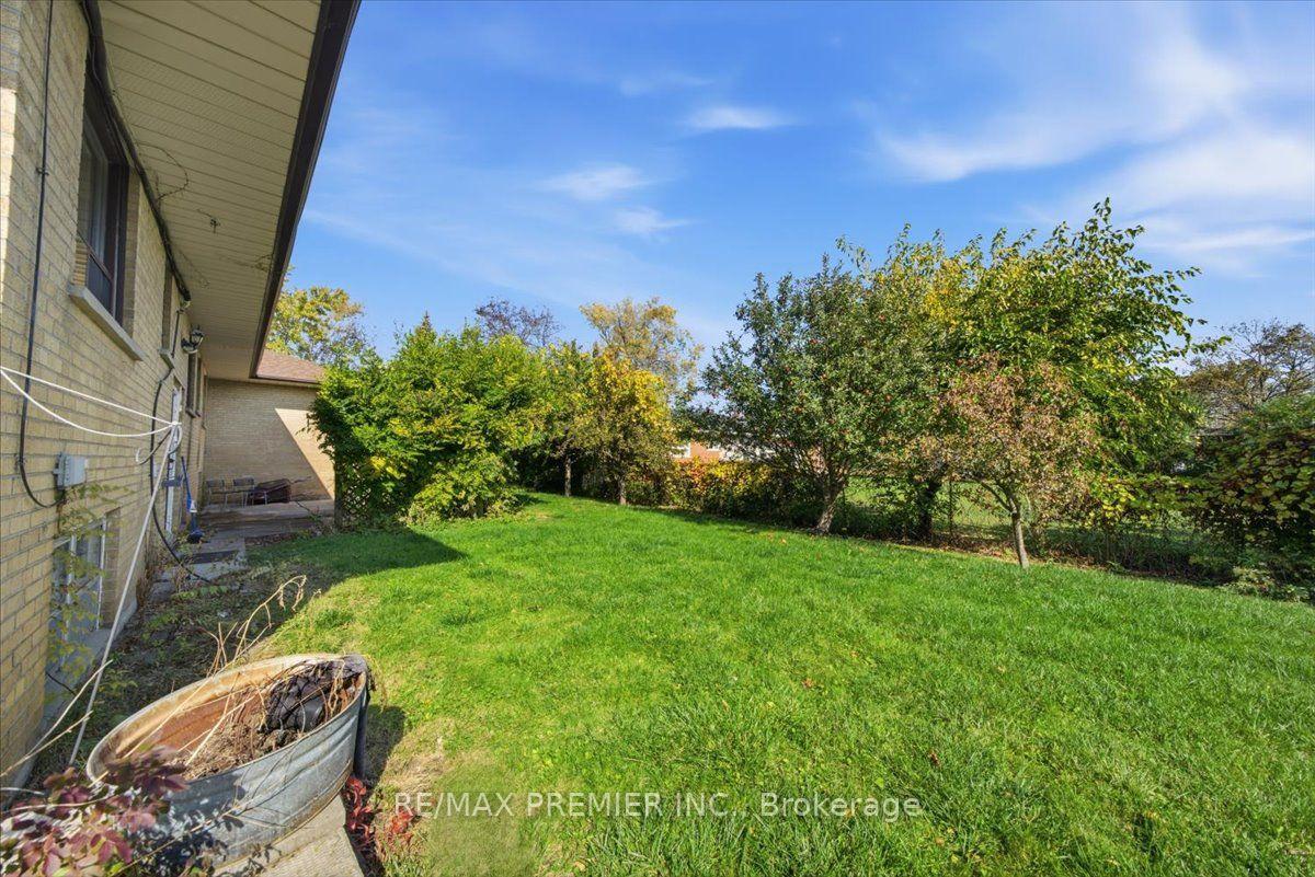 Photo 37 of 1 Gram Street, Vaughan, Maple — HOMEH