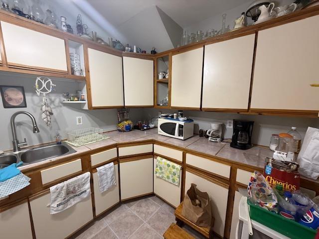 Photo 3 of 257 John Street, Sault Ste Marie, Ward 2 — HOMEH