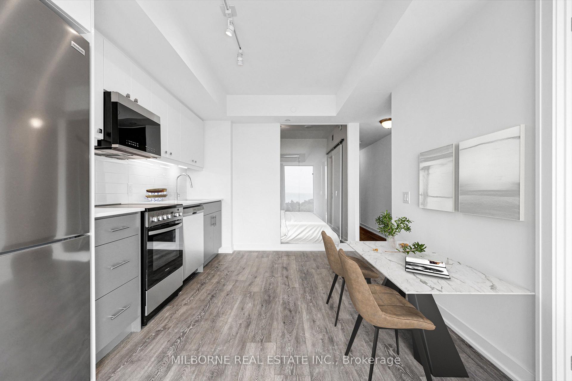 Photo 2 of Unit 914, 2 Manderley Drive, Scarborough, Birchcliffe-Cliffside — HOMEH