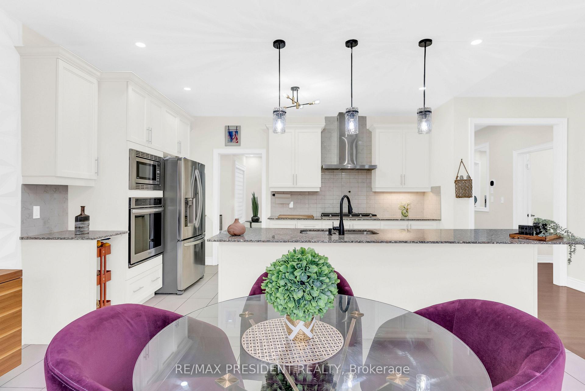 Photo 12 of 25 Selsdon Street, Brampton, Credit Valley — HOMEH