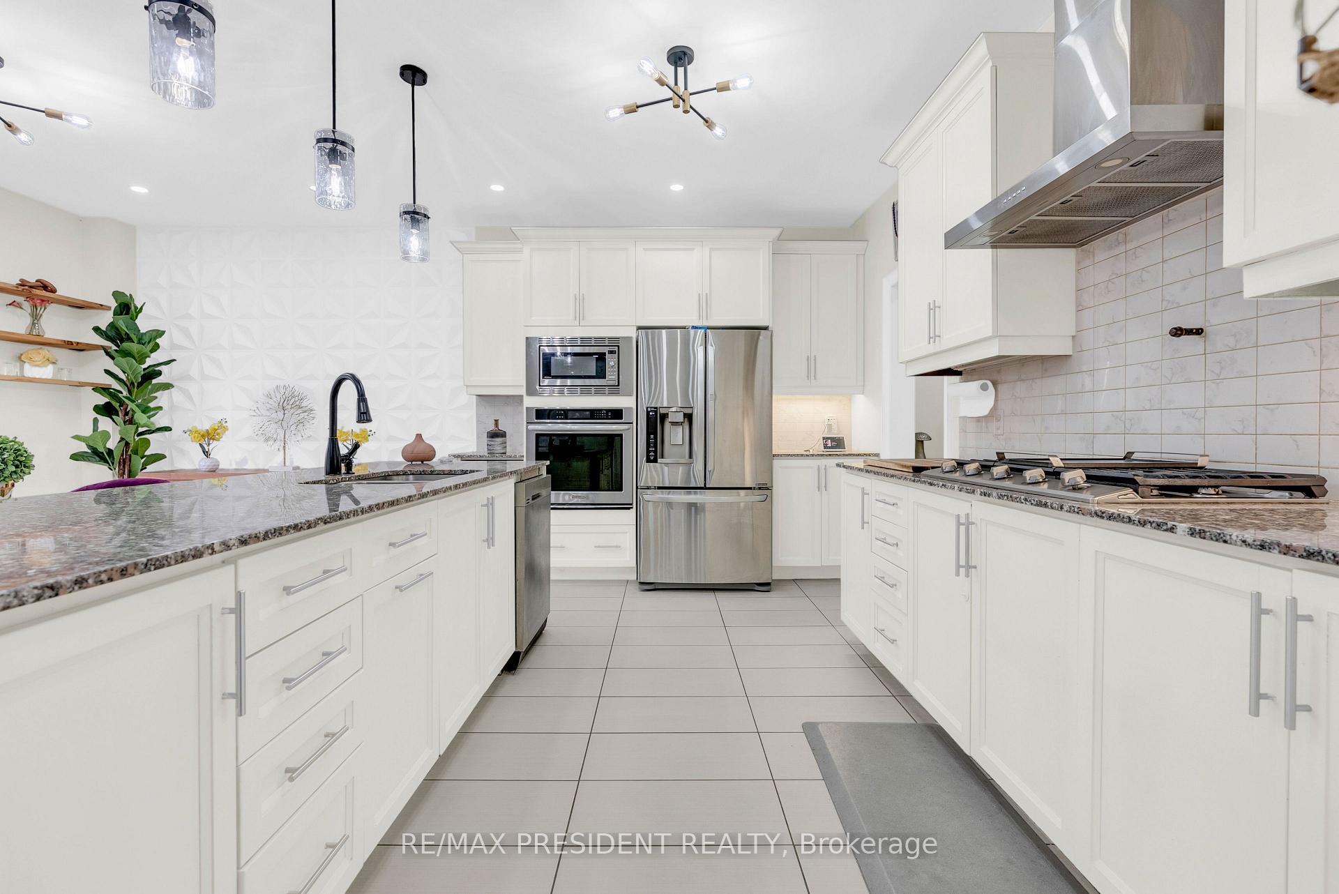 Photo 13 of 25 Selsdon Street, Brampton, Credit Valley — HOMEH