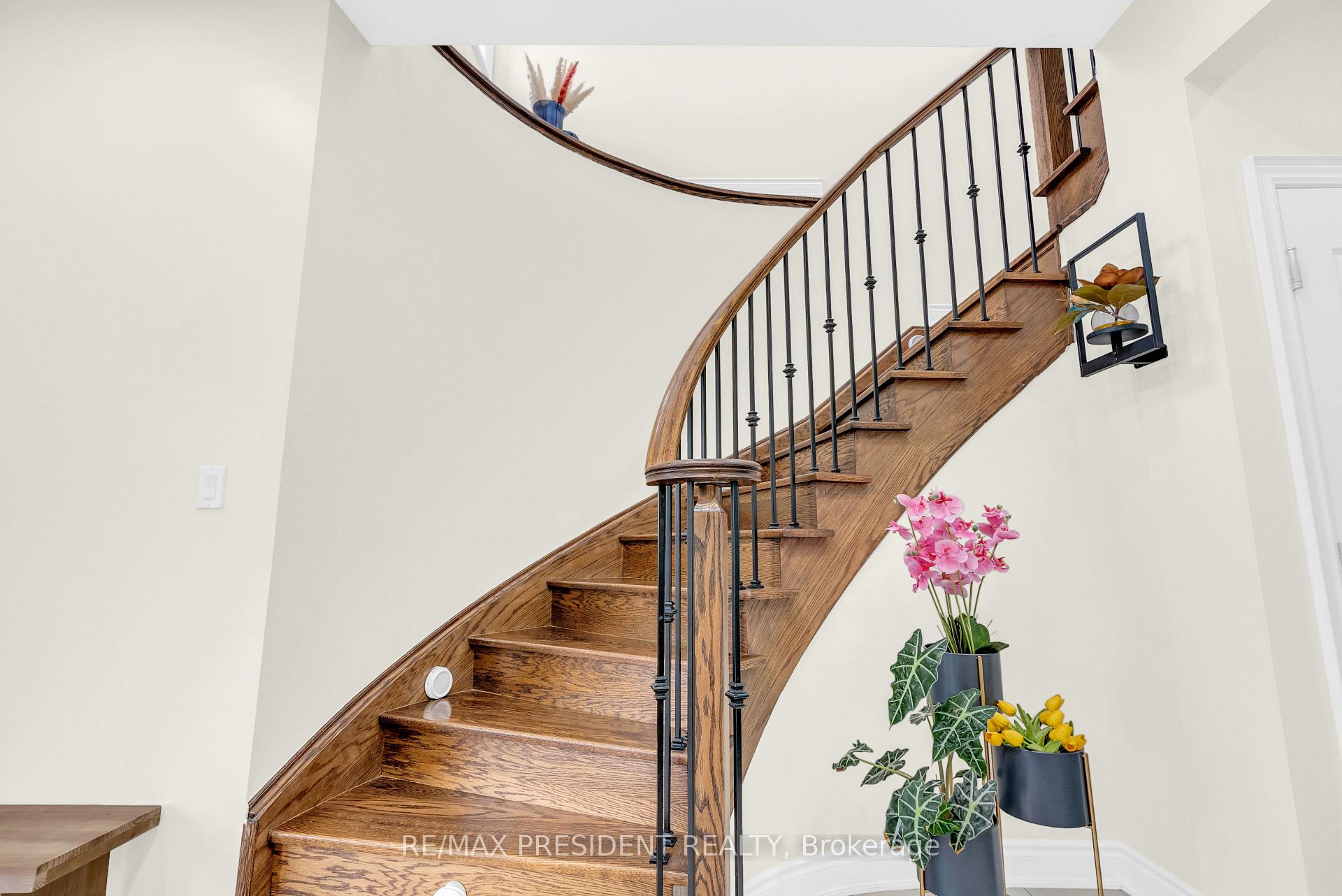 Photo 15 of 25 Selsdon Street, Brampton, Credit Valley — HOMEH