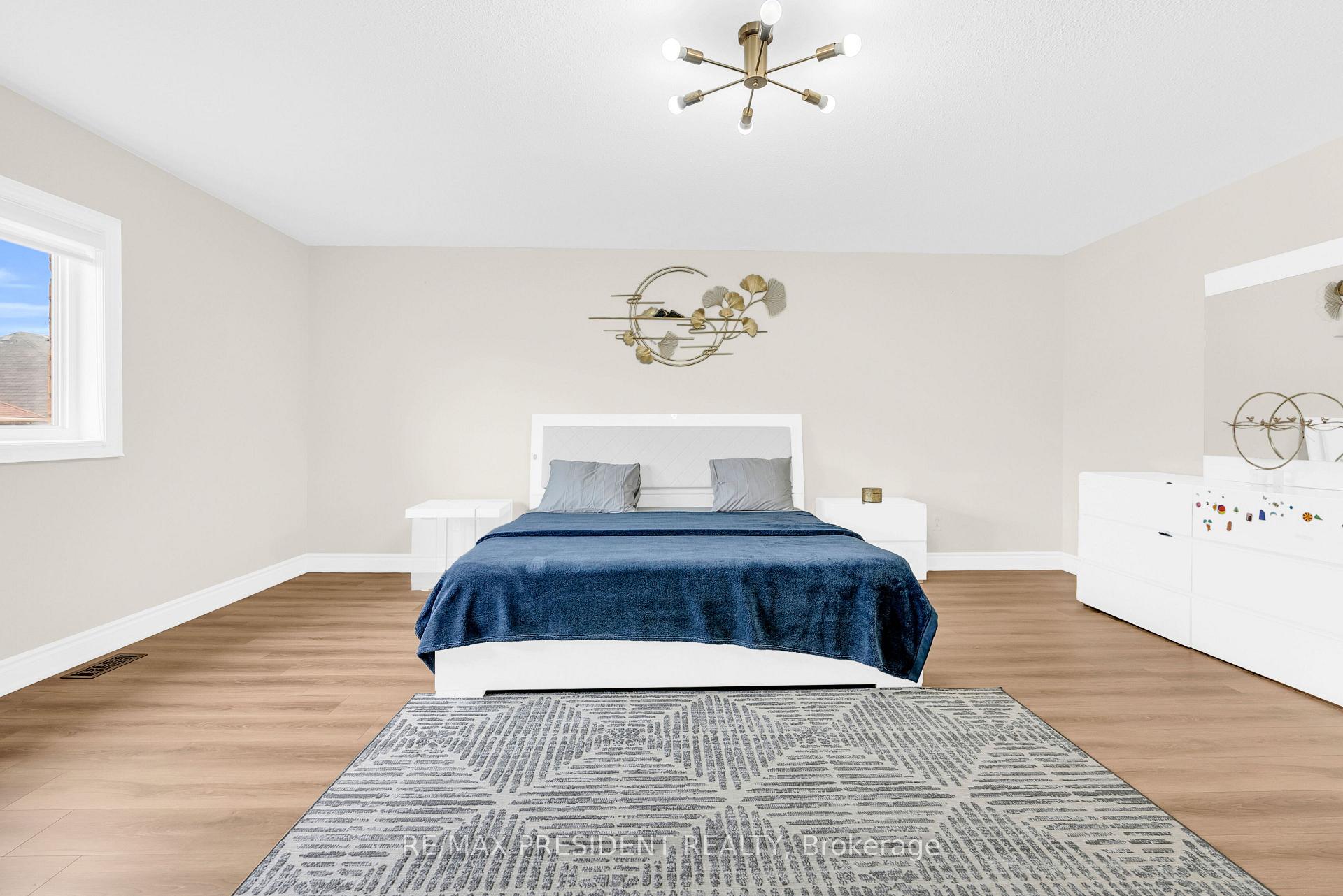 Photo 18 of 25 Selsdon Street, Brampton, Credit Valley — HOMEH