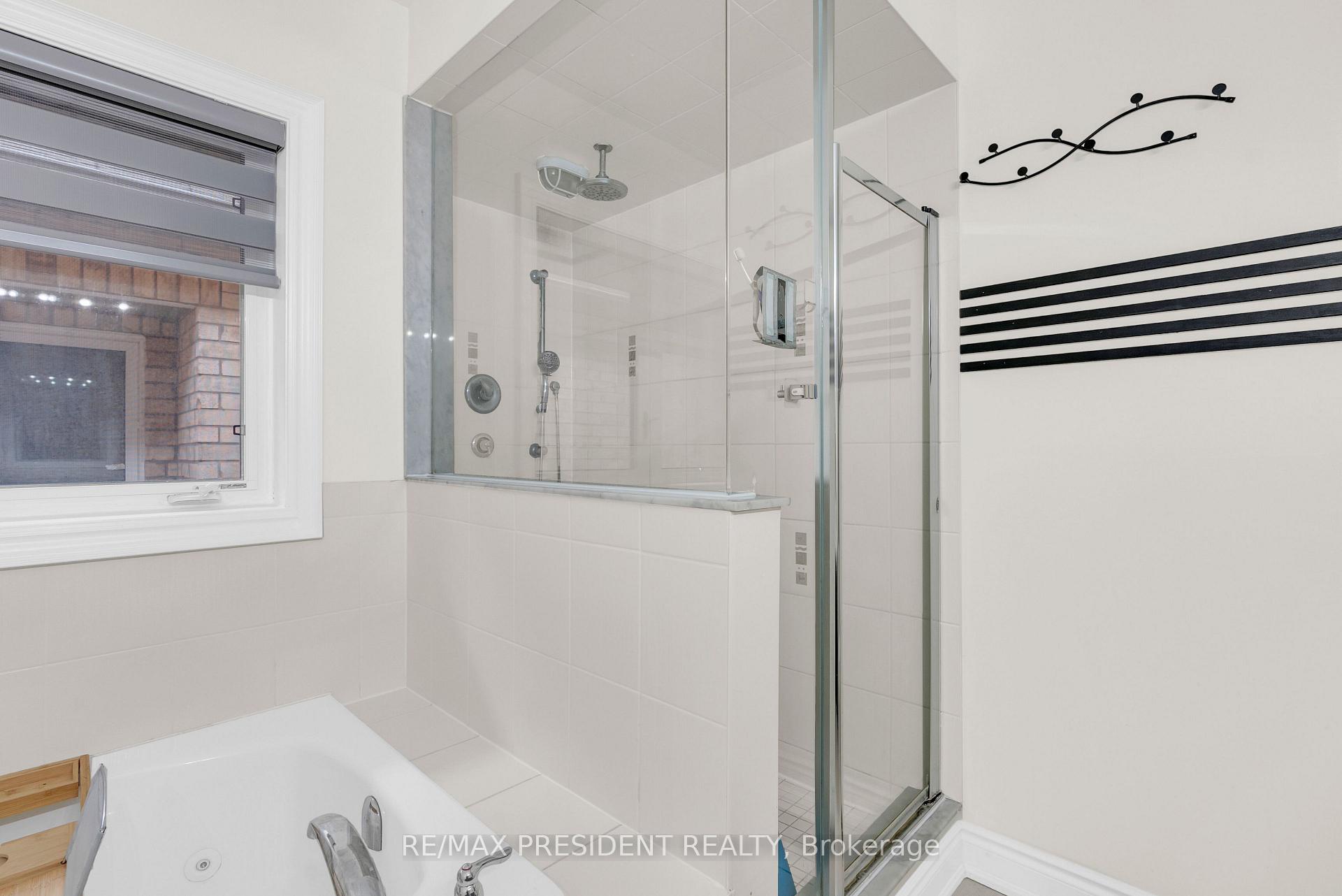 Photo 22 of 25 Selsdon Street, Brampton, Credit Valley — HOMEH