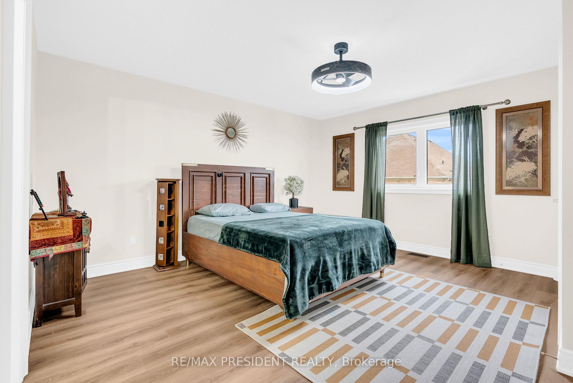 Photo 23 of 25 Selsdon Street, Brampton, Credit Valley — HOMEH