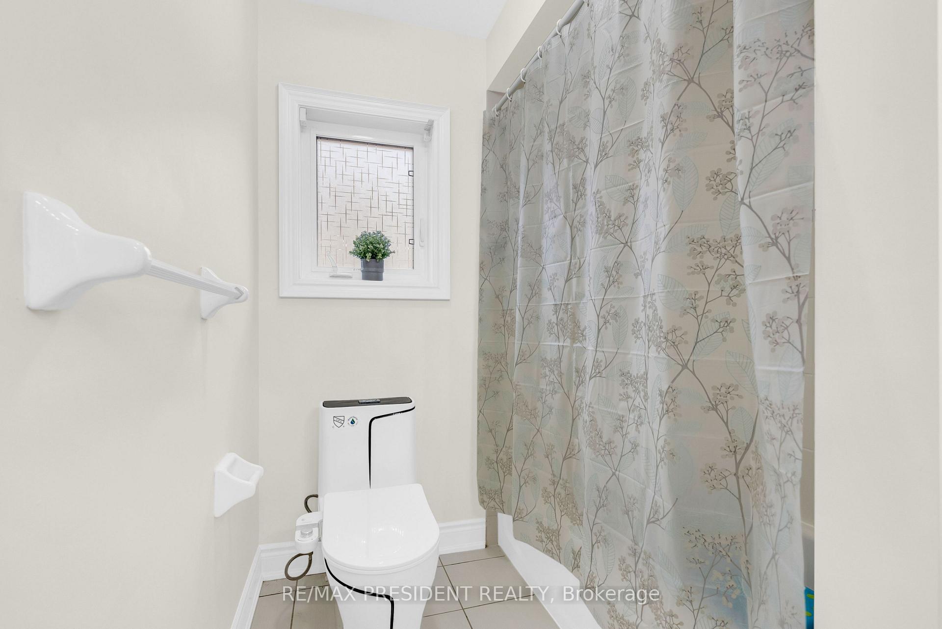 Photo 26 of 25 Selsdon Street, Brampton, Credit Valley — HOMEH