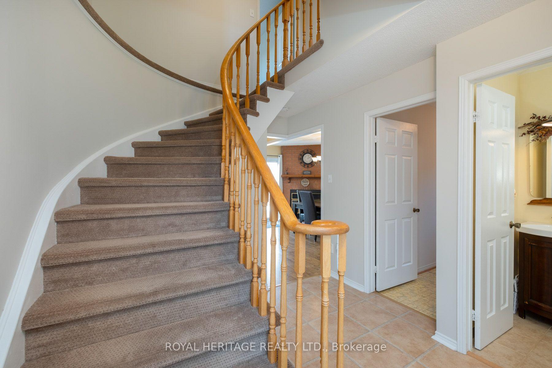 Photo 7 of 8 Dakin Drive, Ajax, Central West — HOMEH