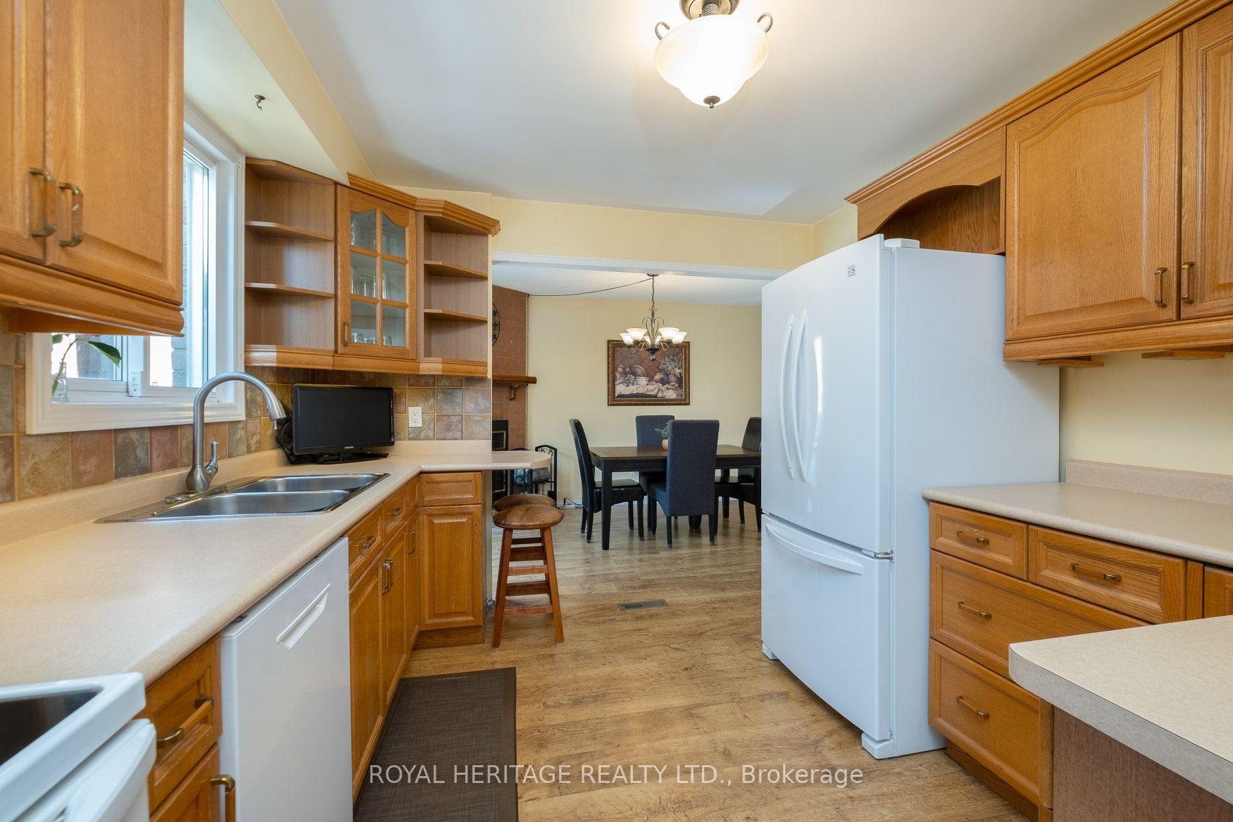 Photo 16 of 8 Dakin Drive, Ajax, Central West — HOMEH