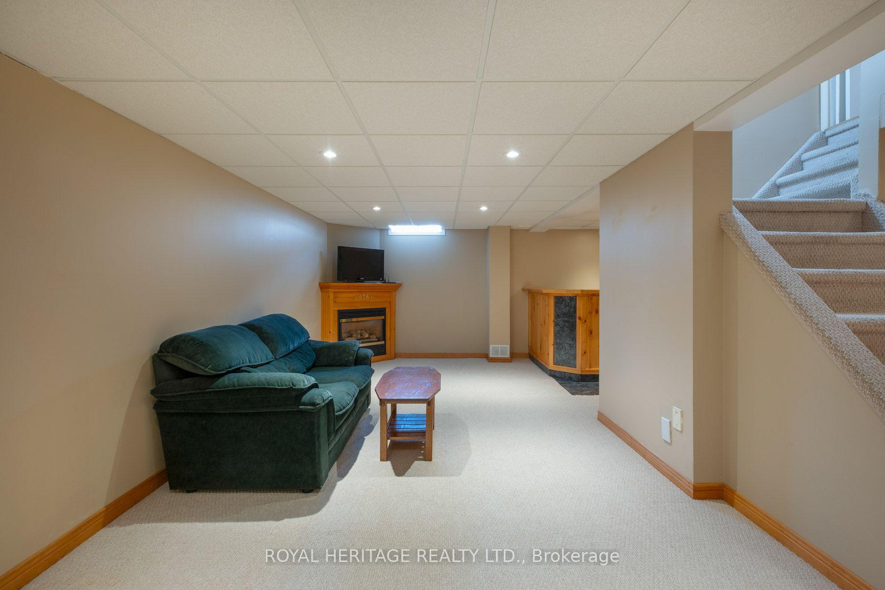 Photo 31 of 8 Dakin Drive, Ajax, Central West — HOMEH