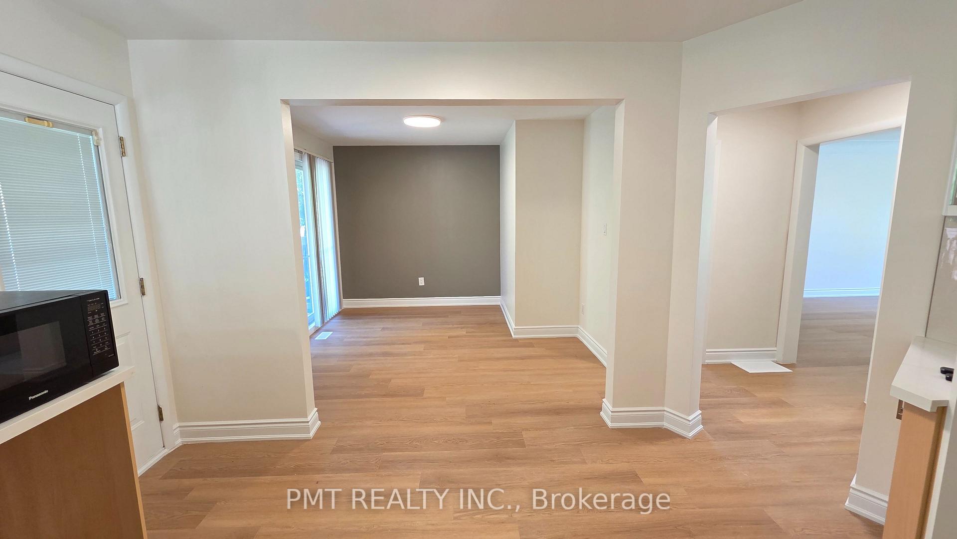 Photo 15 of 143 Elgin Crescent, Waterloo — HOMEH