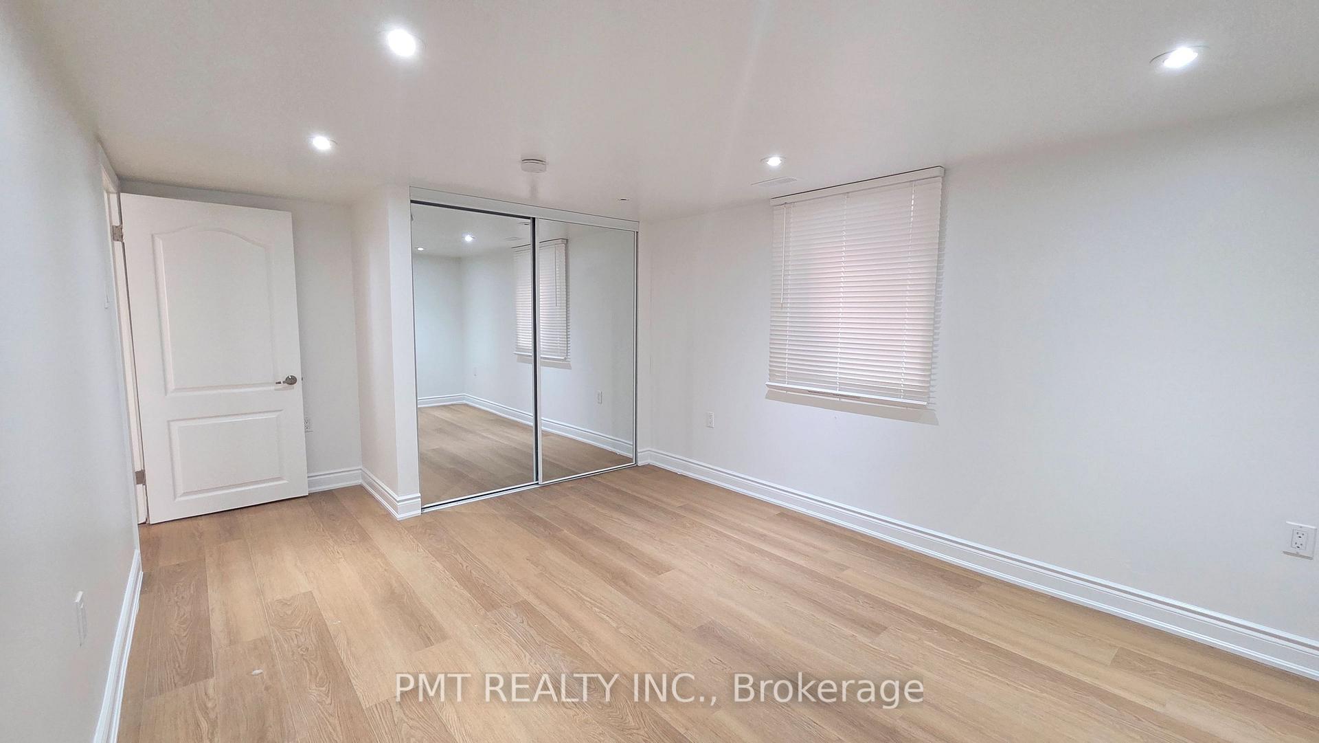 Photo 23 of 143 Elgin Crescent, Waterloo — HOMEH