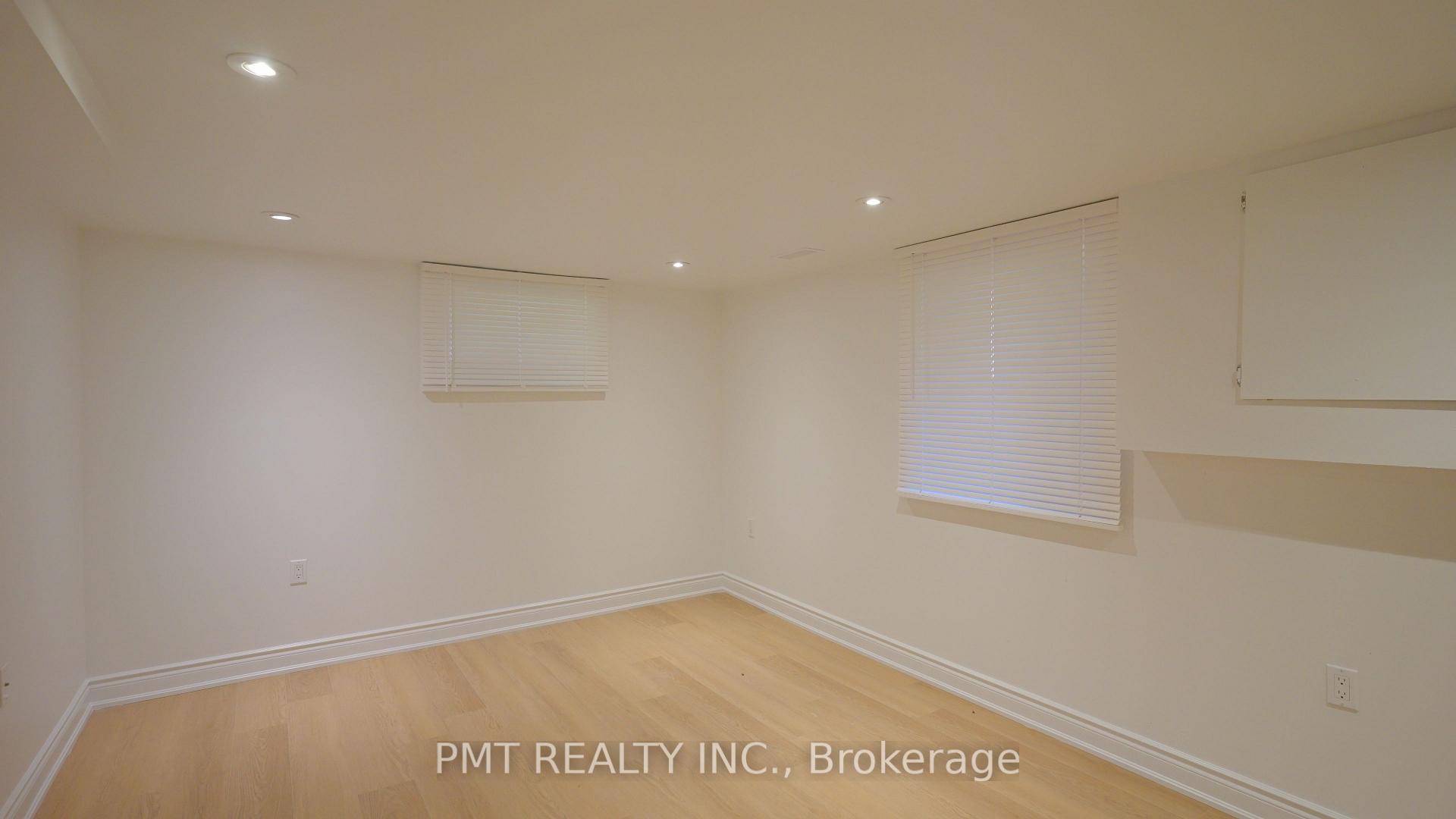 Photo 29 of 143 Elgin Crescent, Waterloo — HOMEH