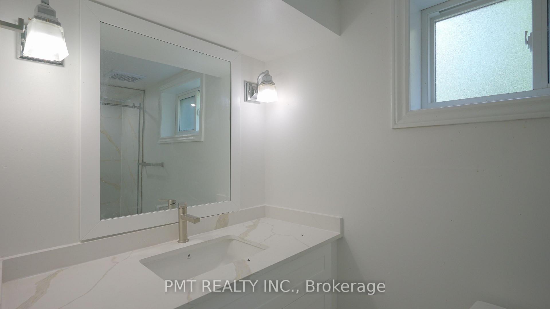 Photo 32 of 143 Elgin Crescent, Waterloo — HOMEH