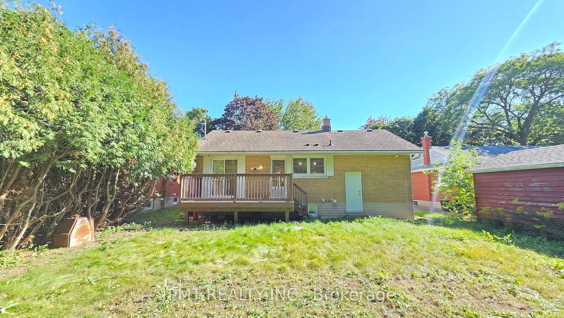 Photo 41 of 143 Elgin Crescent, Waterloo — HOMEH