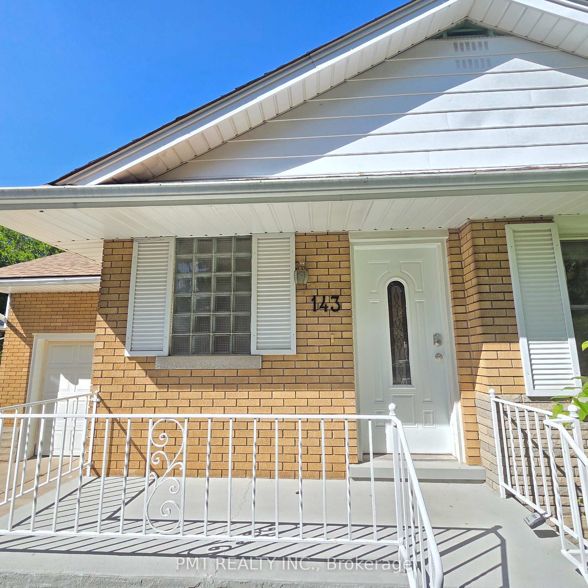 Photo 43 of 143 Elgin Crescent, Waterloo — HOMEH