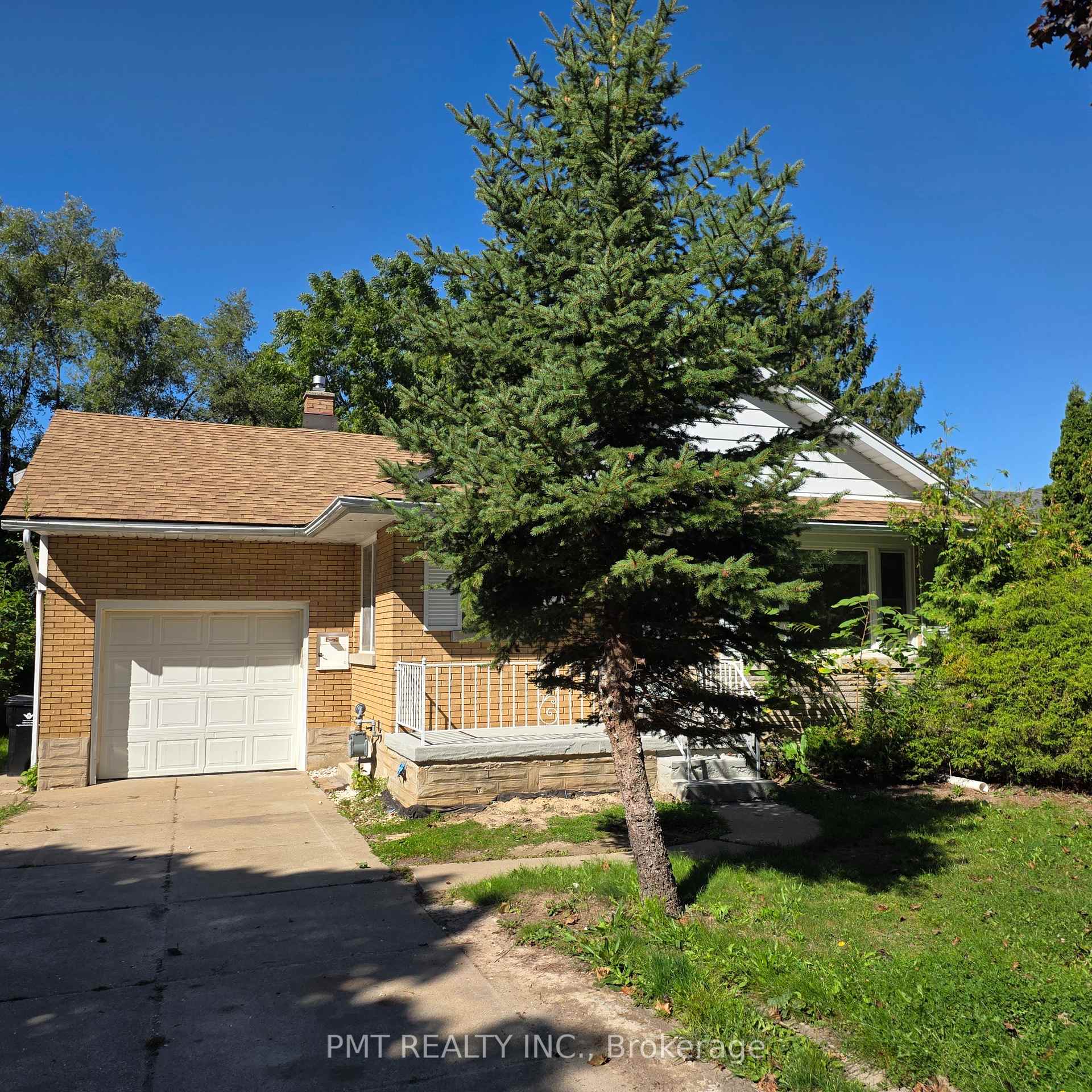Photo 44 of 143 Elgin Crescent, Waterloo — HOMEH