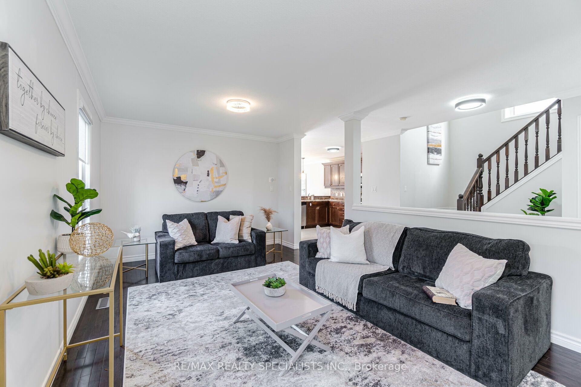 Photo 10 of 1435 Mickleborough Drive, London, North I — HOMEH