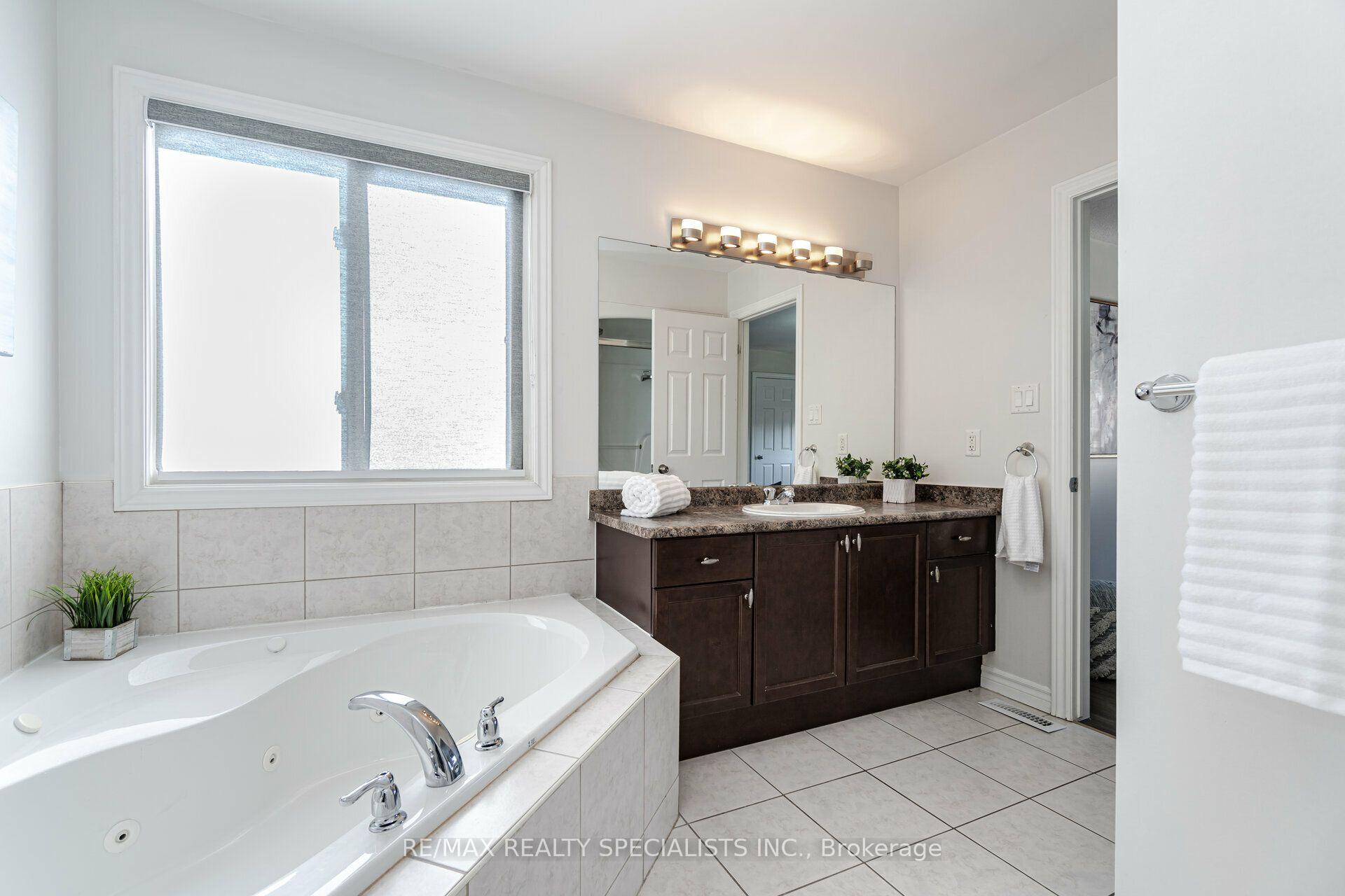Photo 32 of 1435 Mickleborough Drive, London, North I — HOMEH