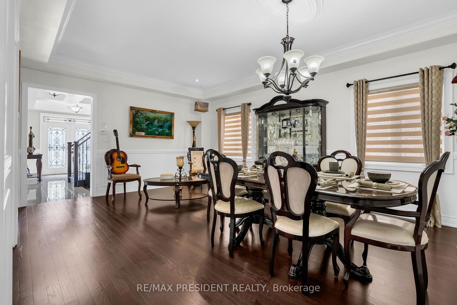 Photo 12 of 16 Canary Close, Brampton, Credit Valley — HOMEH
