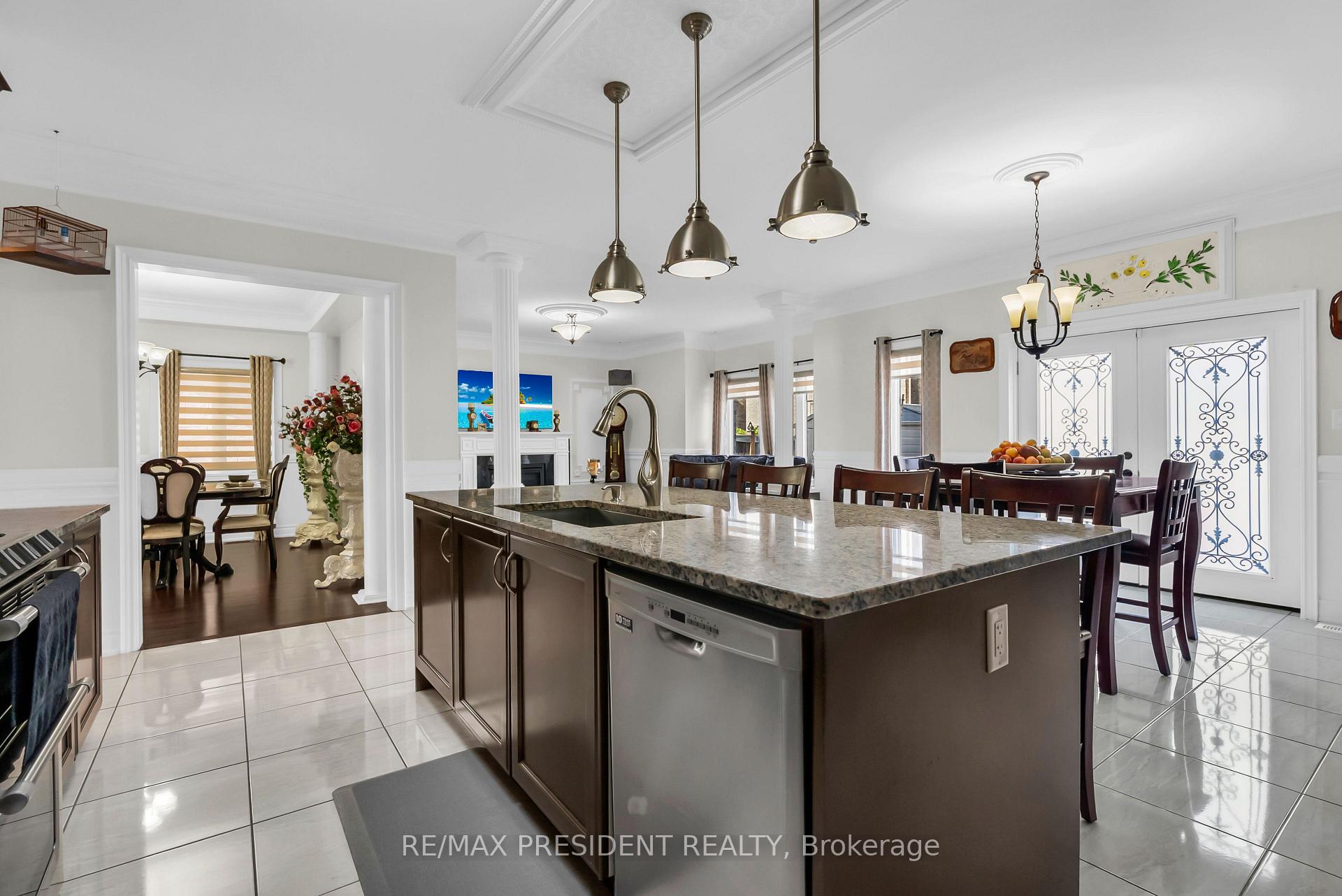 Photo 20 of 16 Canary Close, Brampton, Credit Valley — HOMEH