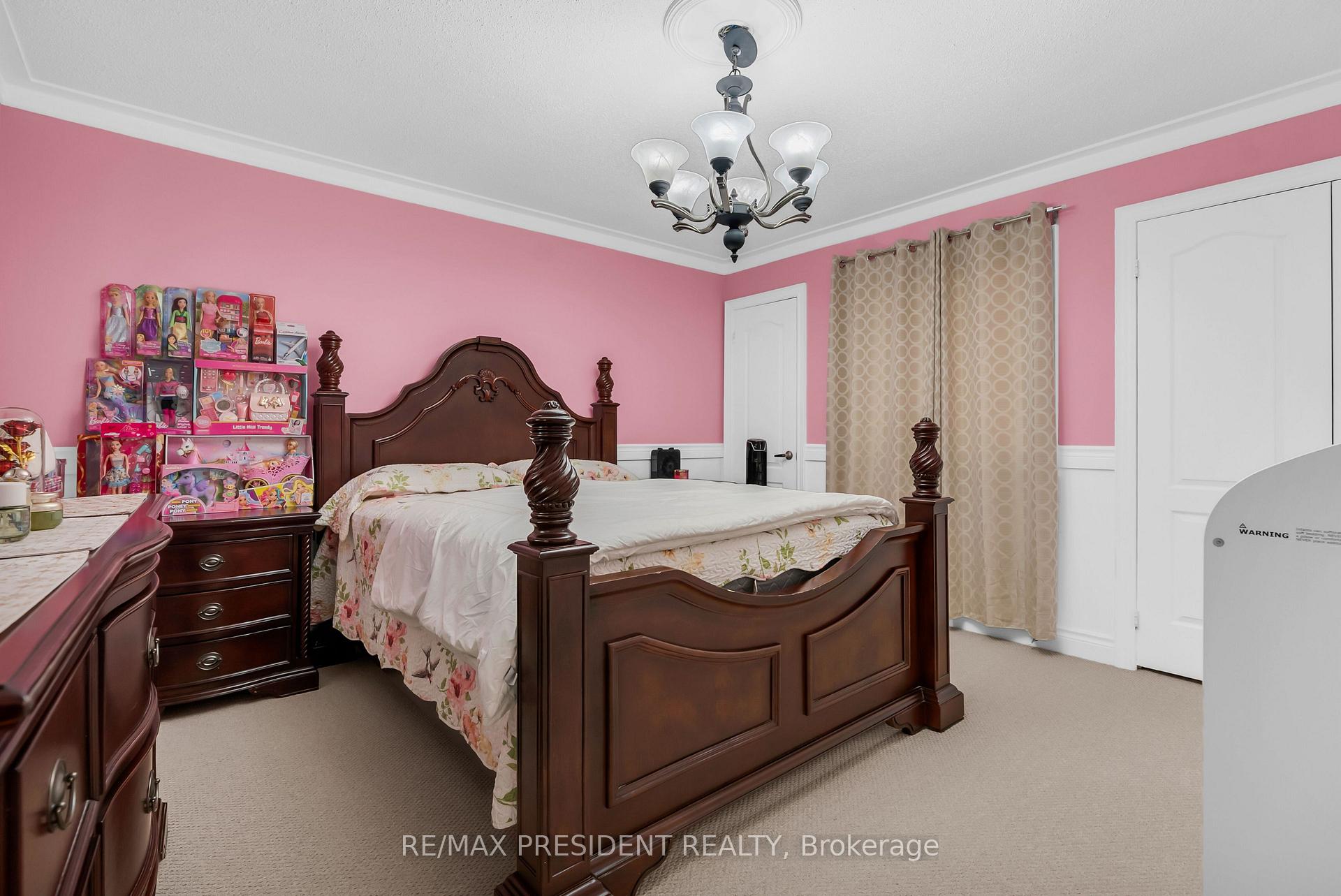 Photo 31 of 16 Canary Close, Brampton, Credit Valley — HOMEH