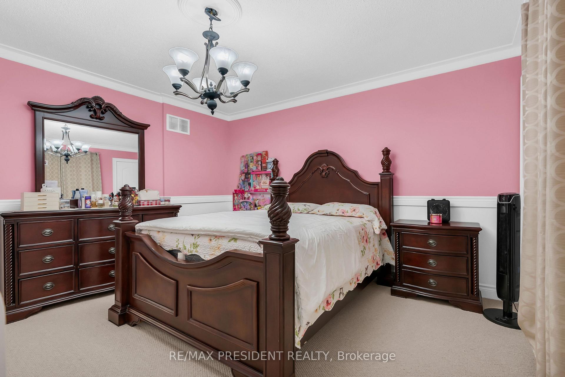 Photo 32 of 16 Canary Close, Brampton, Credit Valley — HOMEH